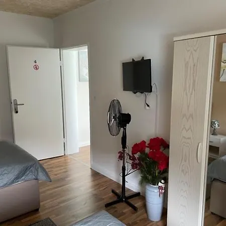 Apartment Ferienhaus Naehe Lamspringe Mit 5 Schlafzimmer Winzenburg
