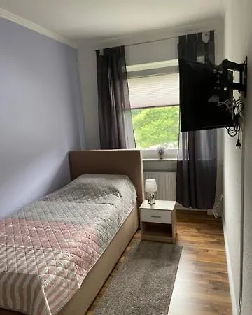 Apartment Ferienhaus Naehe Lamspringe Mit 5 Schlafzimmer Winzenburg