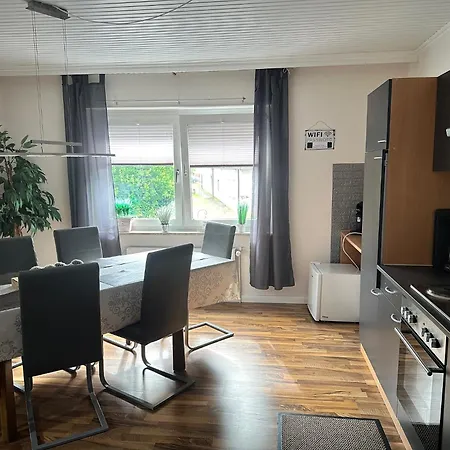 Apartment Ferienhaus Naehe Lamspringe Mit 5 Schlafzimmer *